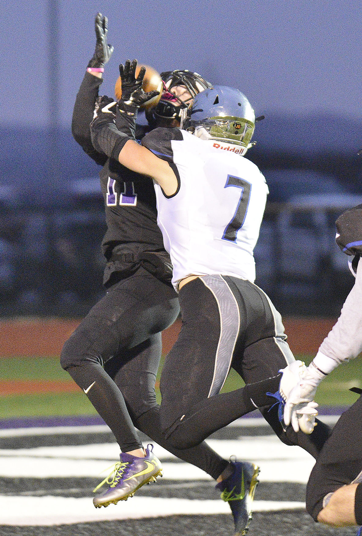 Dakota Valley vs St. Thomas More football